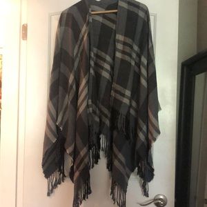 No label, slate/black/grey plaid fringed cozy poncho